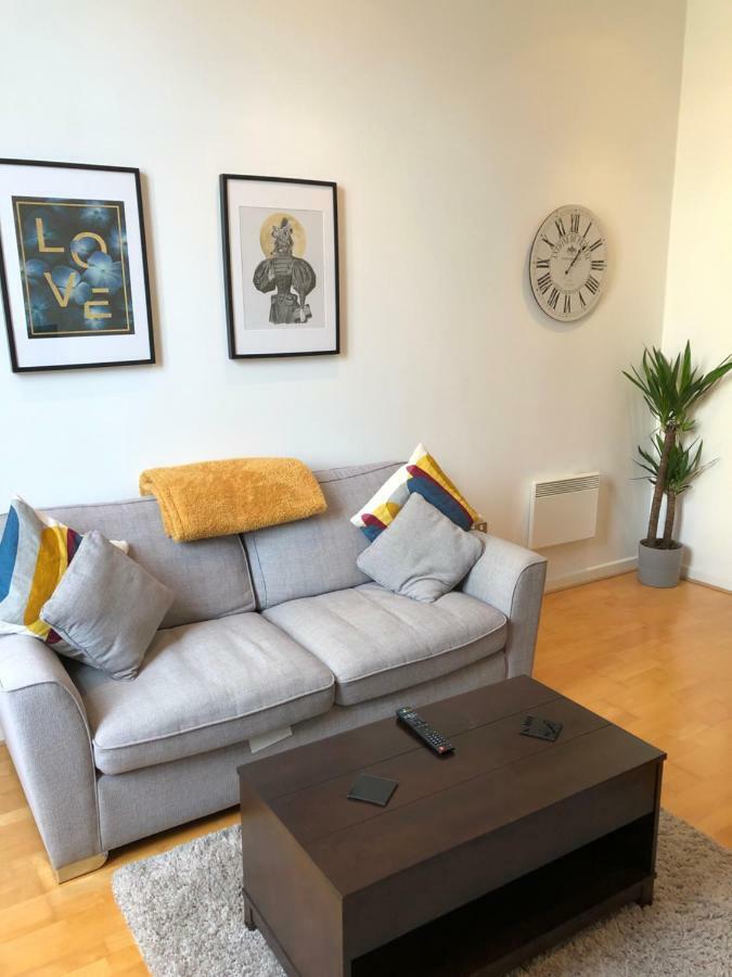 Stylish City Centre Apartment Cardiff Dış mekan fotoğraf