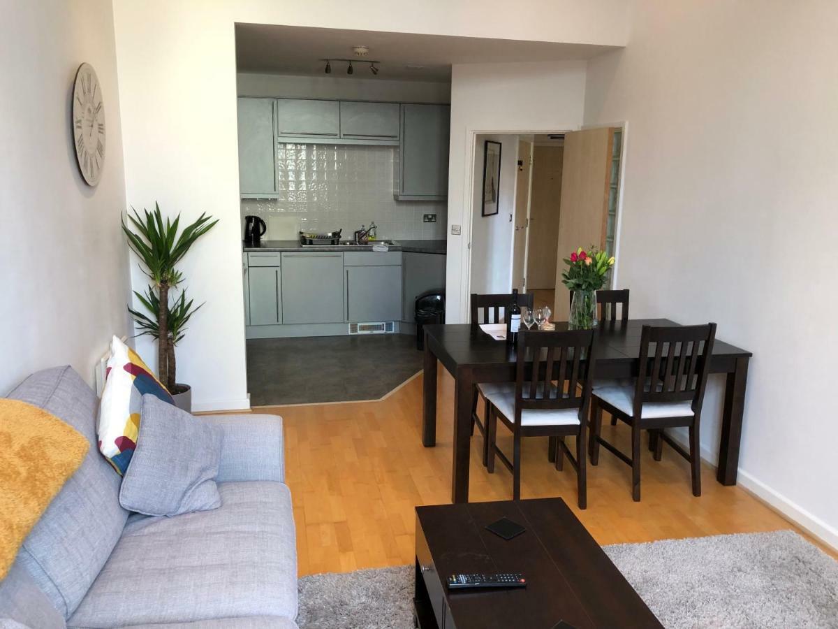 Stylish City Centre Apartment Cardiff Dış mekan fotoğraf