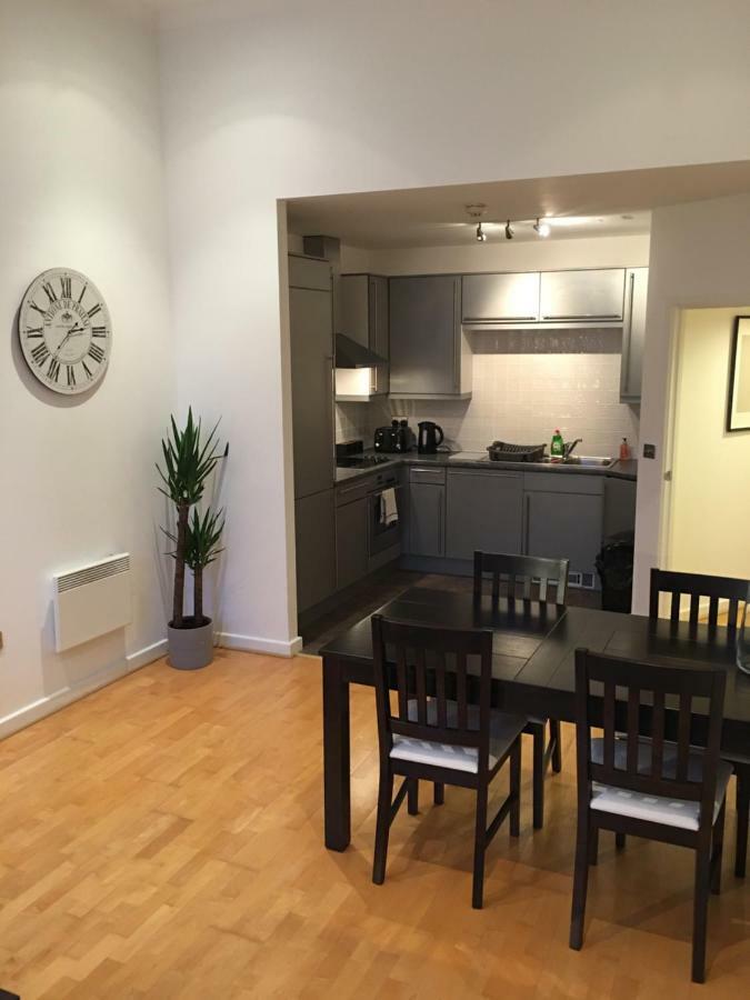 Stylish City Centre Apartment Cardiff Dış mekan fotoğraf